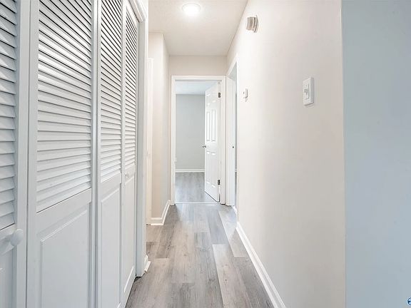 4th image of 351 Gillespie Rd