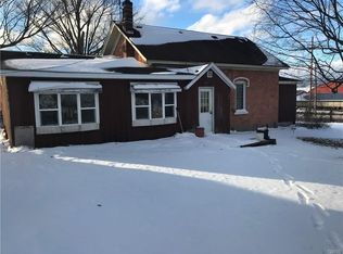 3208 Clinton Rd, Weedsport, NY 13166