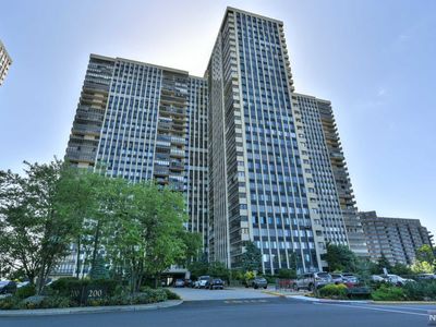 200 Winston Dr APT 409, Cliffside Park, NJ, 07010