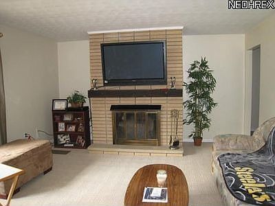 5th image of 50564 Sharon Dr