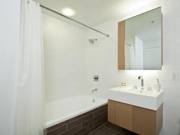 77 Hudson Street image 19 of 40