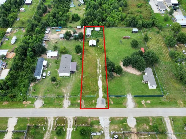 771 County Road 3558, Cleveland, TX 77327