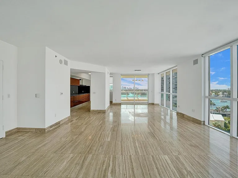 101 S Fort Lauderdale Beach Blvd #806 — Photo 5
