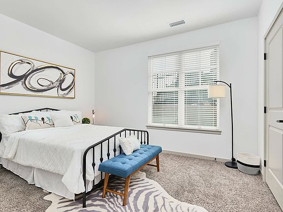 gallery-full-bedroom