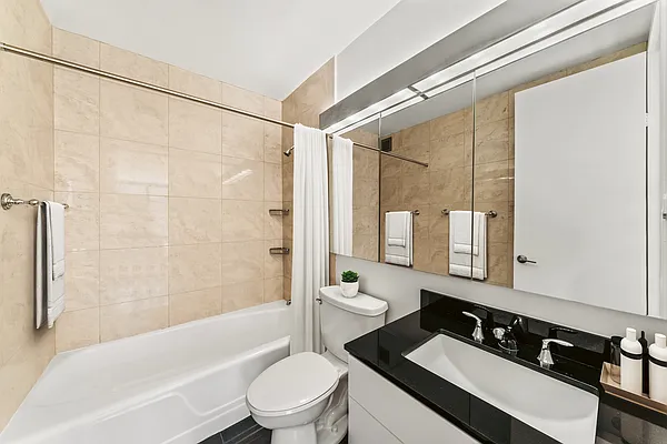 Rented by Vector New York, LLC | media 9