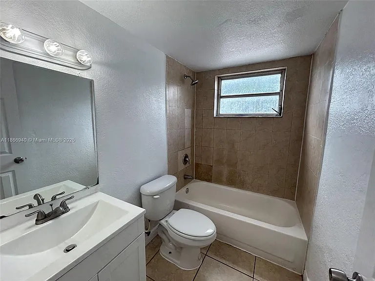 8287 NE Miami Ct #101 — Photo 12