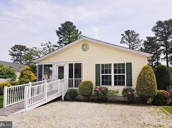 15 Fernwood Ct, Mays Landing, NJ 08330
