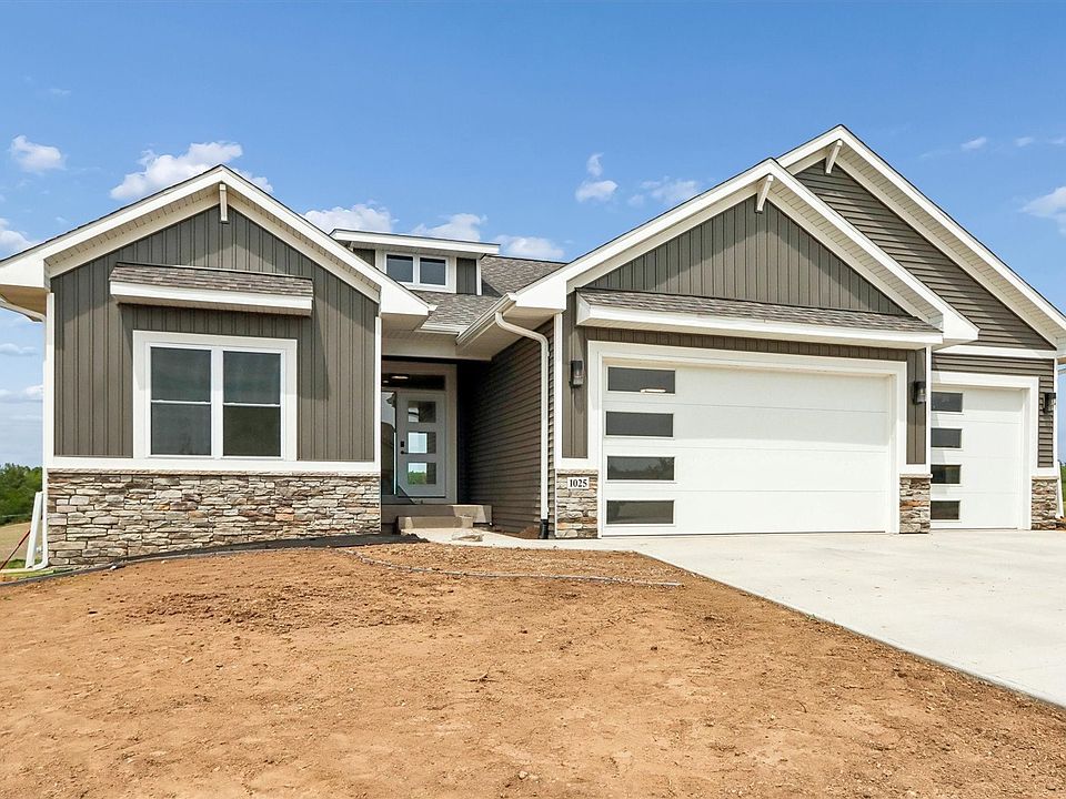 1st image of 1025 Linden Ln