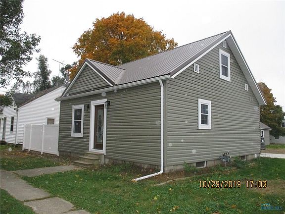 2nd image of 457 N Oak St