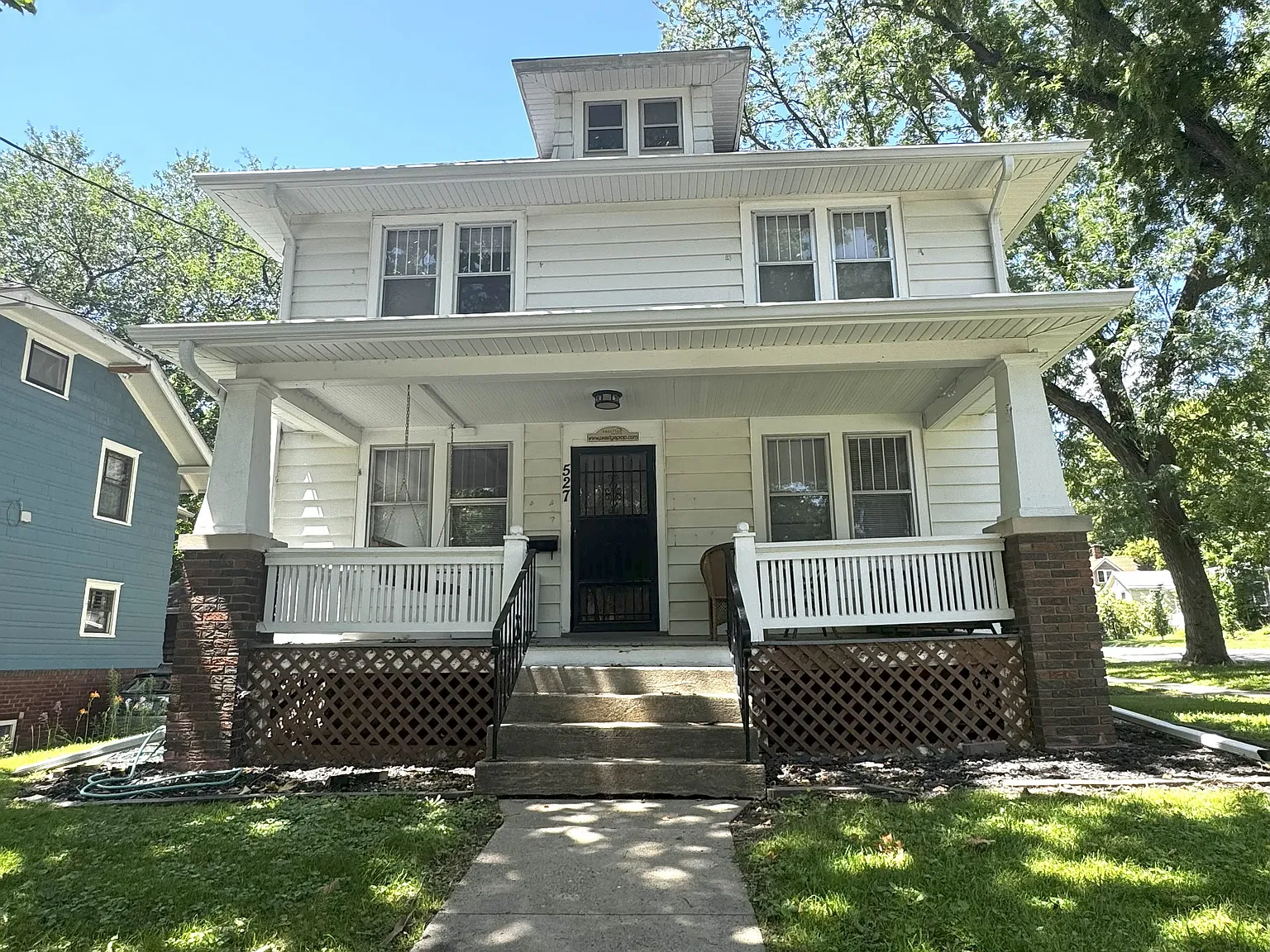 4 bed, 2.5 bath, 2632 sqft, $3,355 — Photo 1