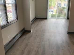 4546 Maple Ave APT 1, Brookfield, IL 60513