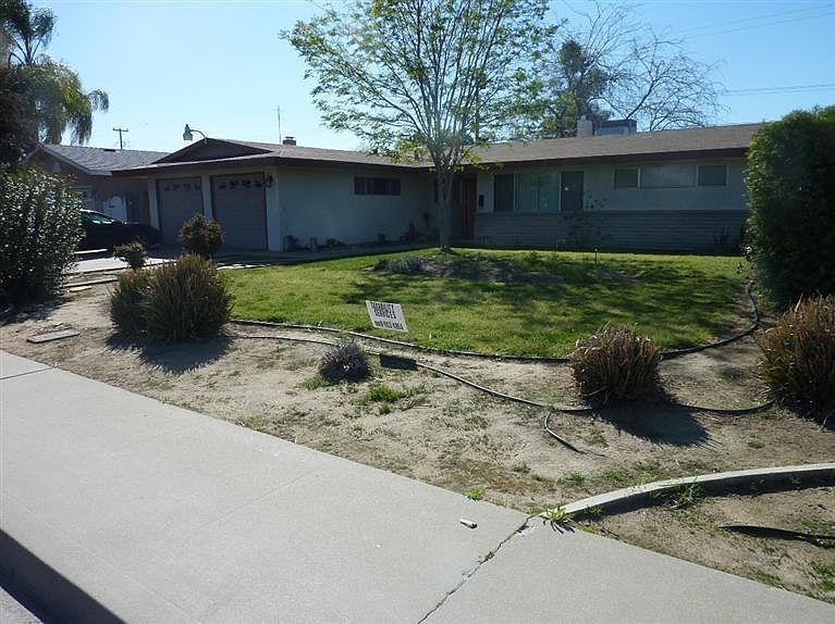 2nd image of 2183 Cherry Ave