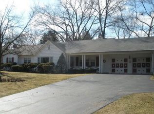 4618 Downers Dr, Downers Grove, IL 60515