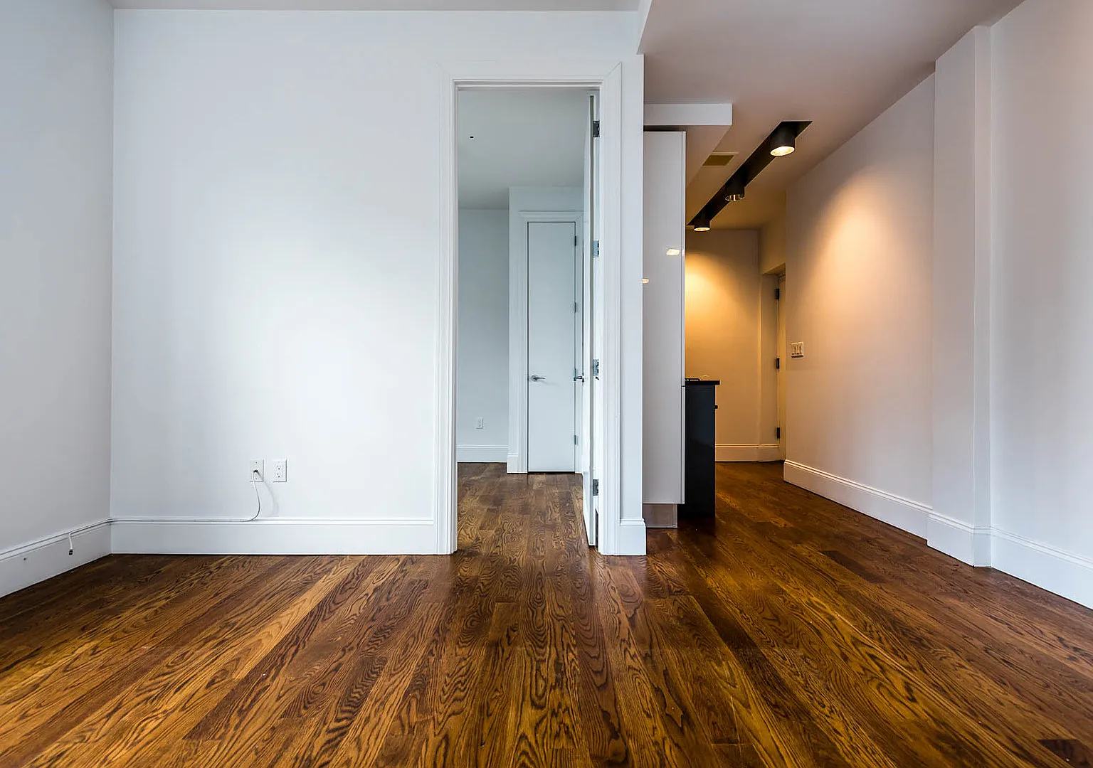 1635 Putnam Avenue — Photo 1