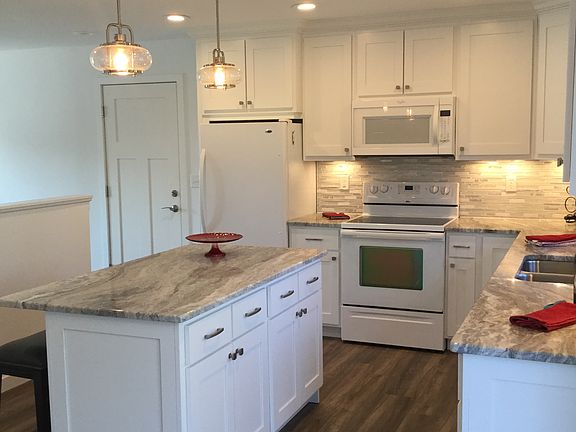 Custom kitchen with granite