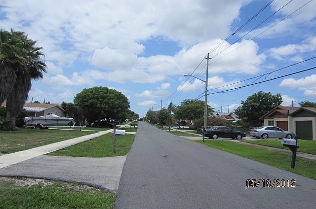 2nd image of 604 NW 1st Ave