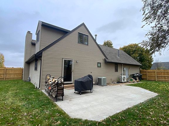 2nd image of 3611 Edna Court