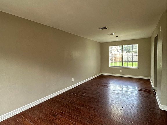 5th image of 12522 Bent Pine Dr