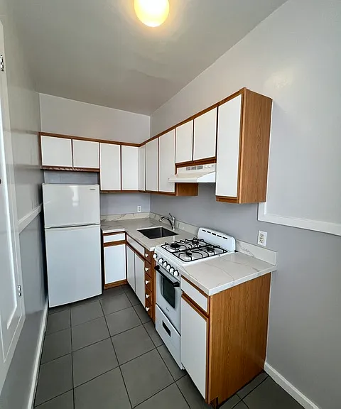 801 Jones — Photo 8