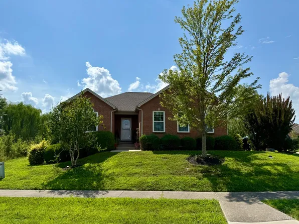 2002 Redbud Dr, Hamilton, OH 45013