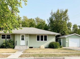 613 11th Ave, Langdon, ND 58249