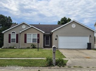 307 Windstone Dr, Tolono, IL 61880