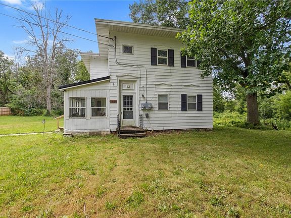 3rd image of 47 Thompson Rd
