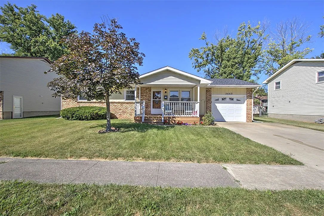 2663 S 35th St photo 1
