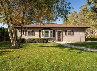 8220 Oscar Ln, Winneconne, WI 54986
