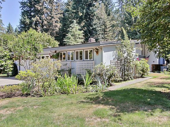 3rd image of 6602 Sierra Dr SE