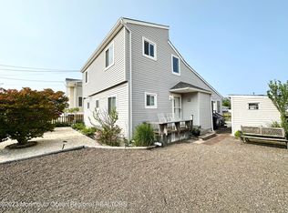 28 Marguerite Ln, Manahawkin, NJ 08050