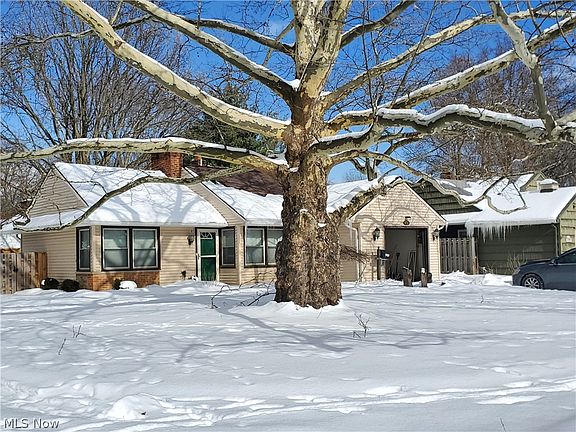 2nd image of 404 Crescent Dr