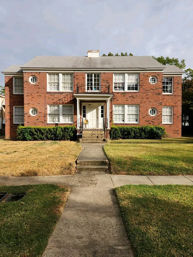 2 bed, 1100 sqft, $950 — Photo 1