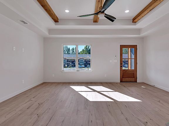 5th image of 605 Rockdale St