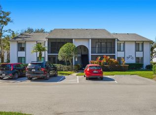 1345 Pine Ridge Cir E APT A2, Tarpon Springs, FL 34688