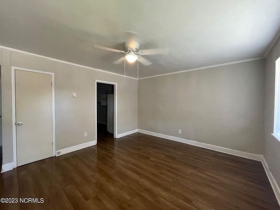 2nd image of 405 Paris Ave #A