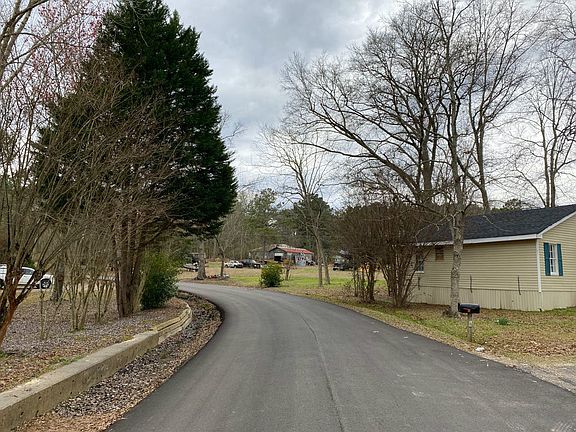 4th image of 124 Anita Dr