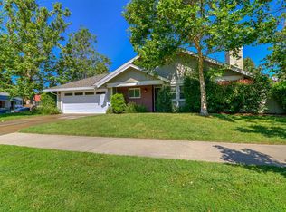 7052 Riverside Blvd, Sacramento, CA 95831