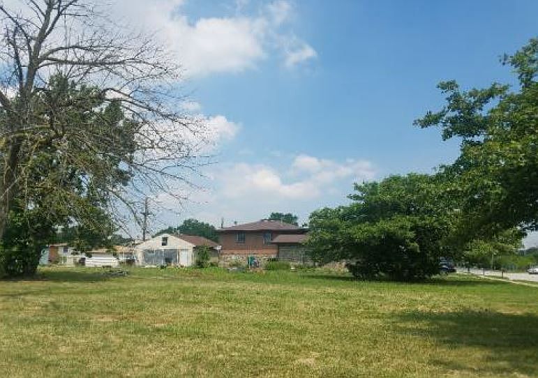 2nd image of 15216 9th Ave