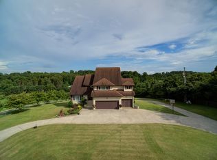 3229 Little Dug Gap Rd, Louisville, TN 37777