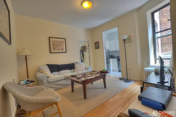 Rented by Oxford Property Group | media 36