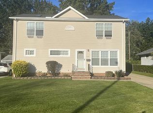 751 Sterling Rd, Wickliffe, OH 44092