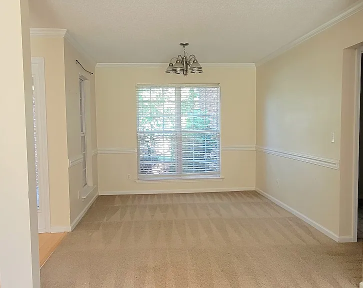 435 Creekside Cir — Photo 19