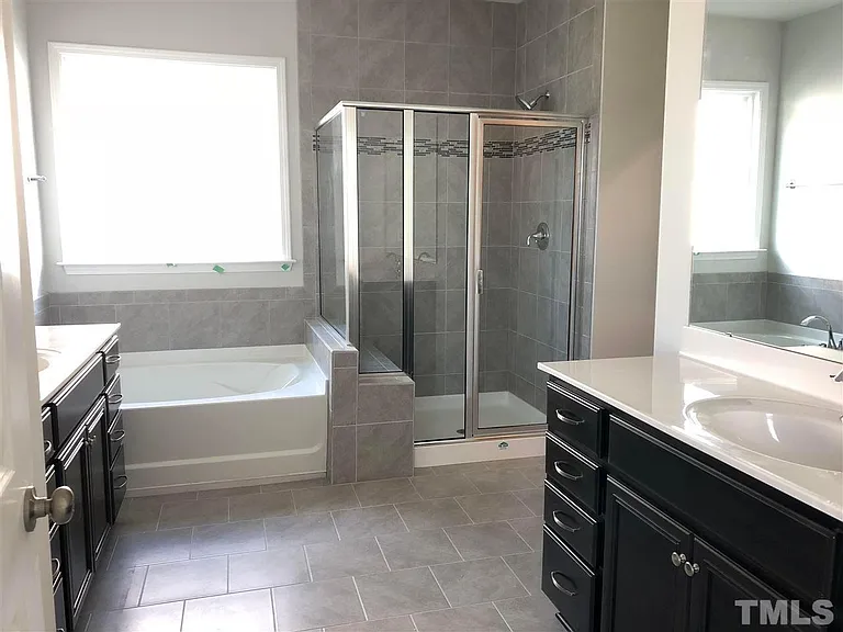 1033 Canyon Shadows Ct — Photo 16