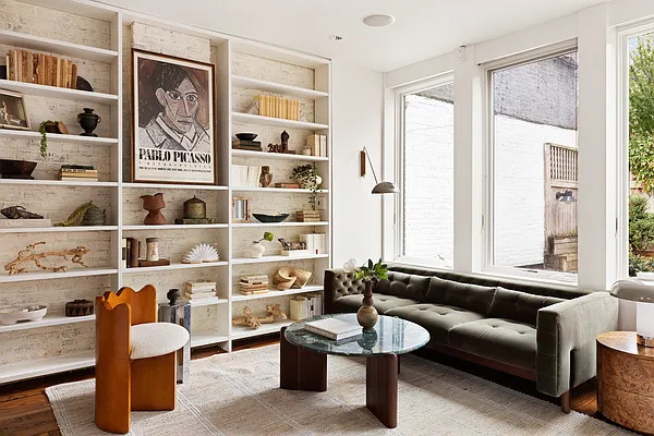 Sold by Compass | media 3