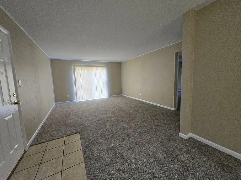 507 NW 39th Rd #106 — Photo 4