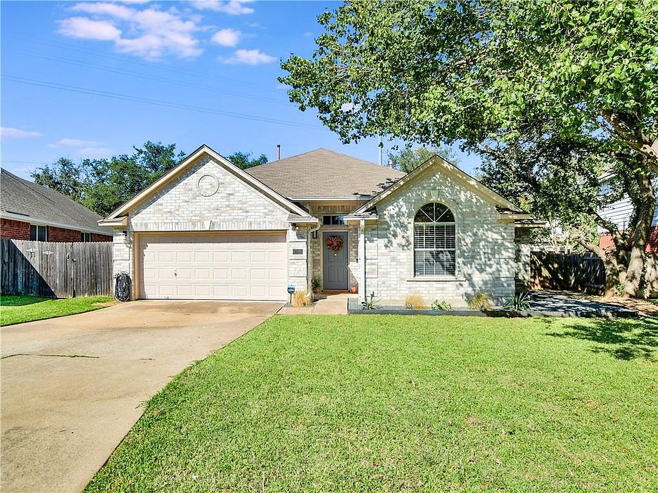 1st image of 1407 Brian Wood Dr
