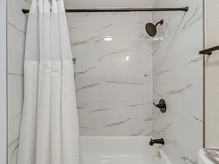 5065 White Ave — Photo 12