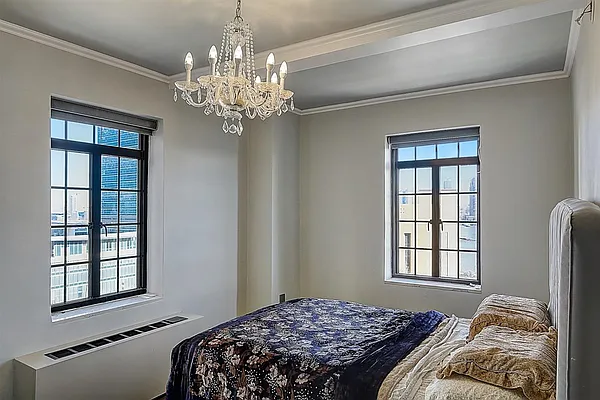 Sold by Redfin Real Estate | media 21