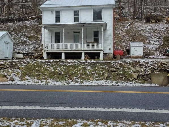 8253 Raystown Rd, Saxton, PA 16678